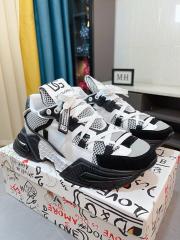 New Shoes2 0806h